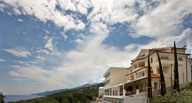Hotel Laurus - Liburnia Opatija Bagian luar foto