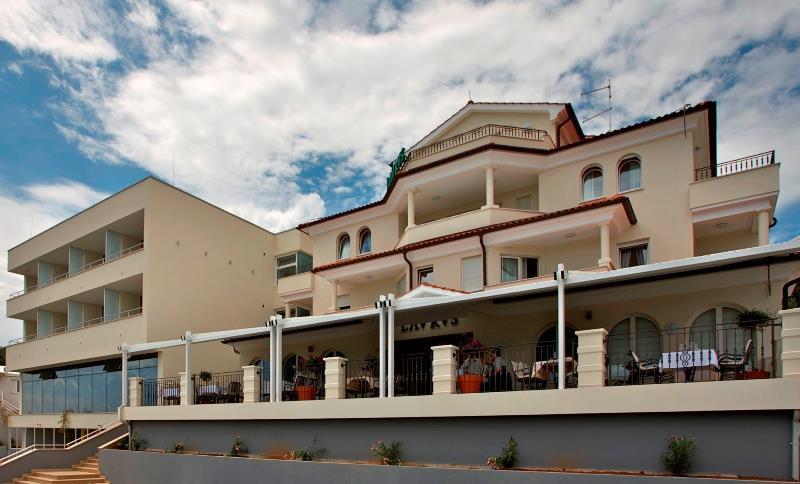 Hotel Laurus - Liburnia Opatija Bagian luar foto